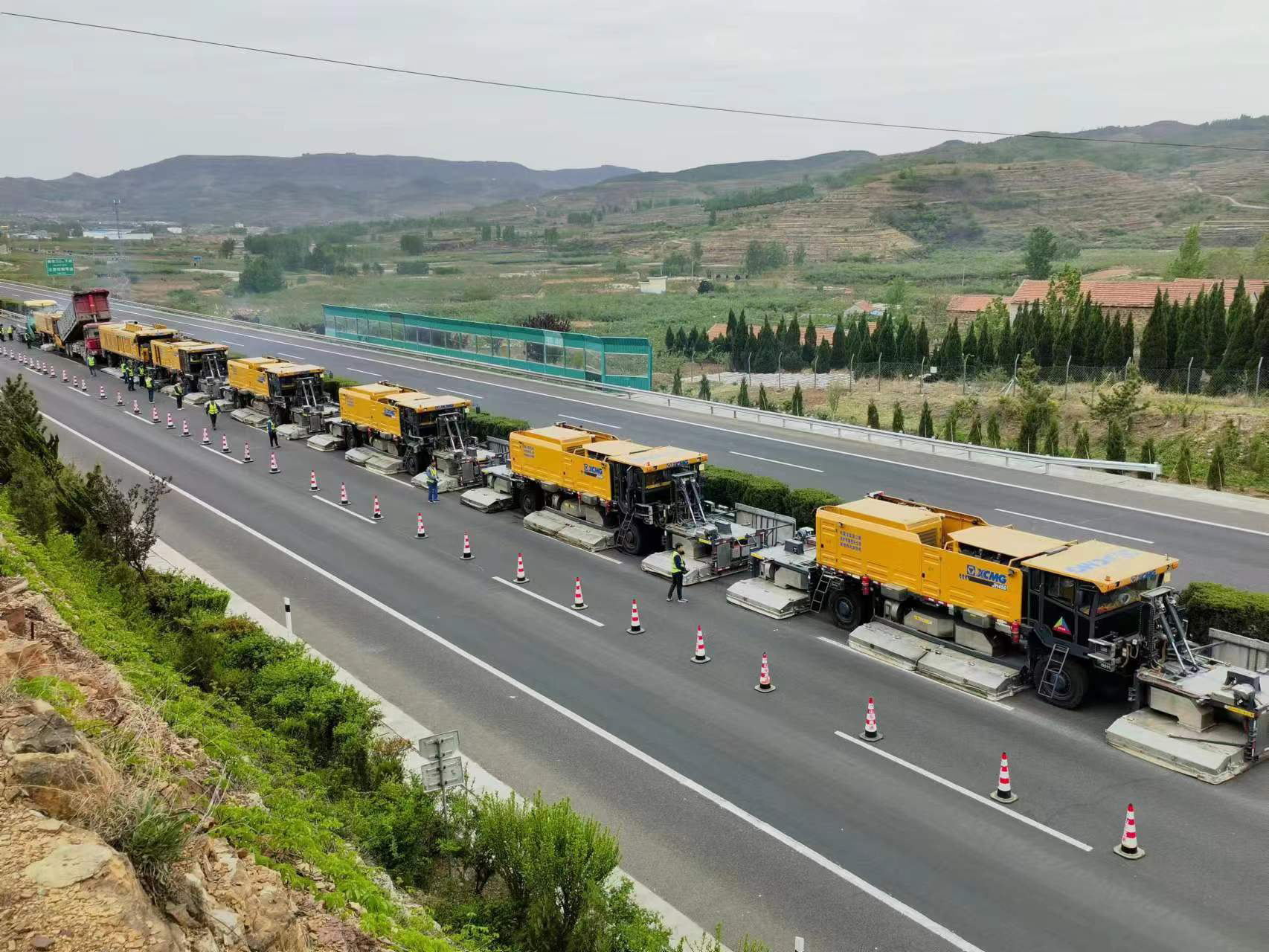 Shandong G22 Qingdao–Lanzhou Expressway (Yiyuan section) — hot in-place recycling