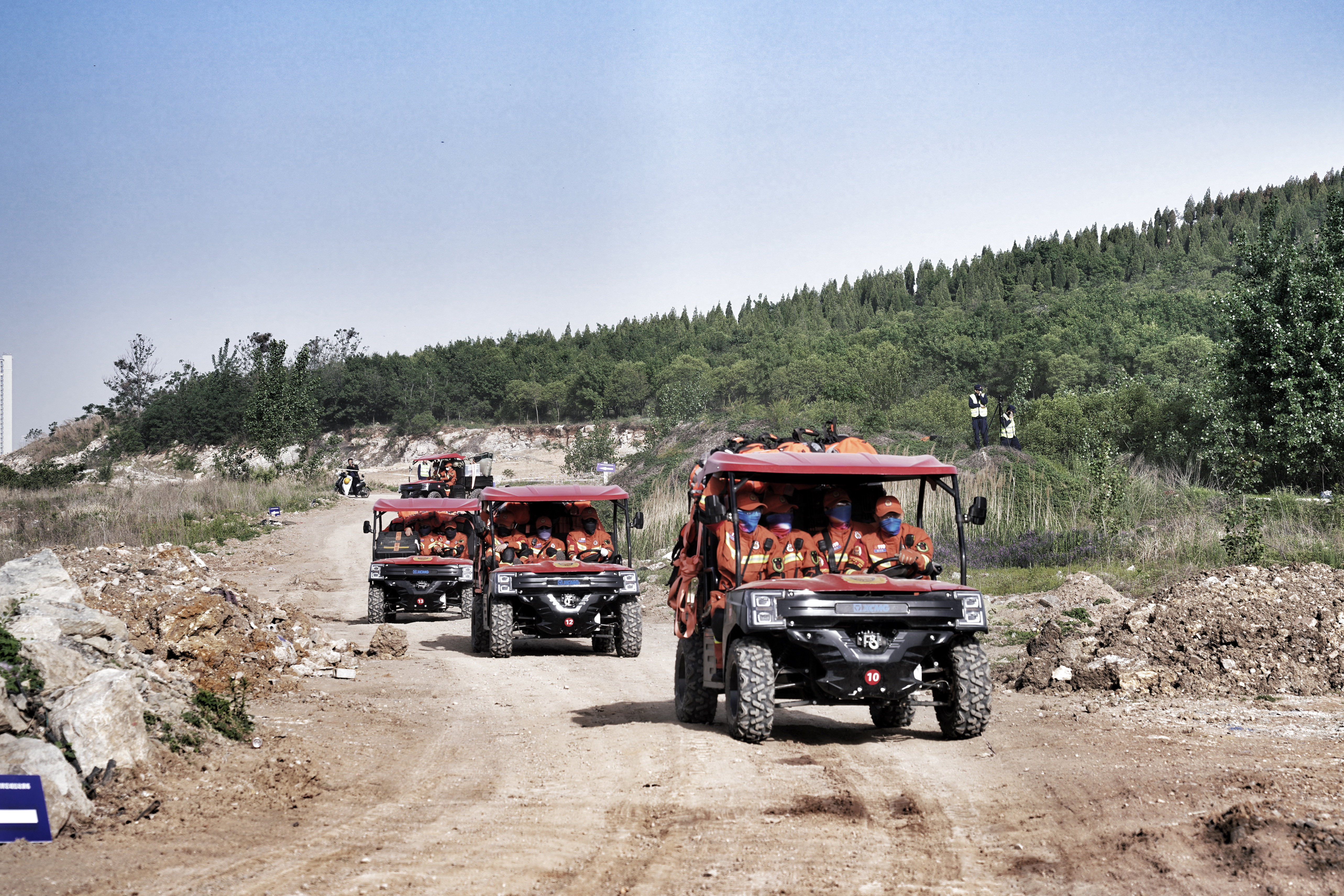 All-terrain emergency rescue vehicle — Xuzhou fire service earthquake response drill